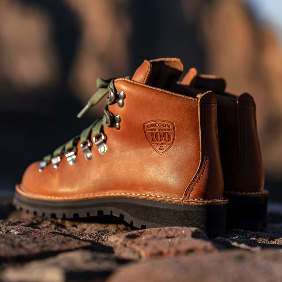 Danner Mountain Light OR State Parks Centennial