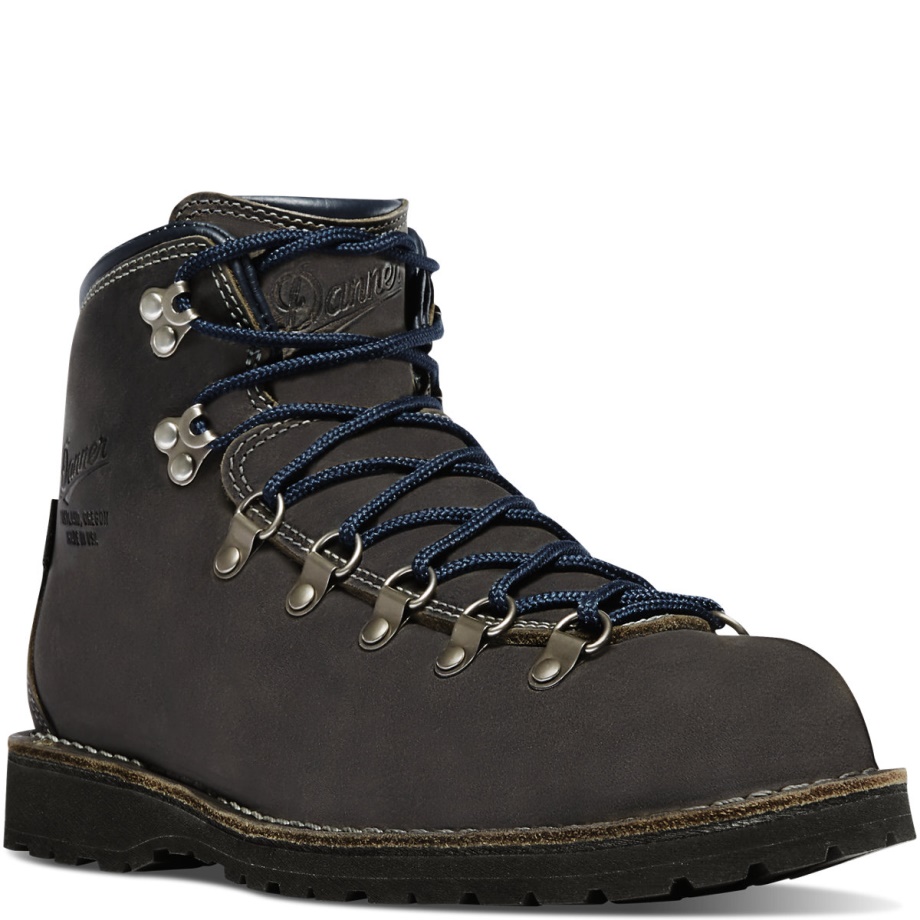 Danner Mountain Pass Gunmetal Shipyard Gunmetal