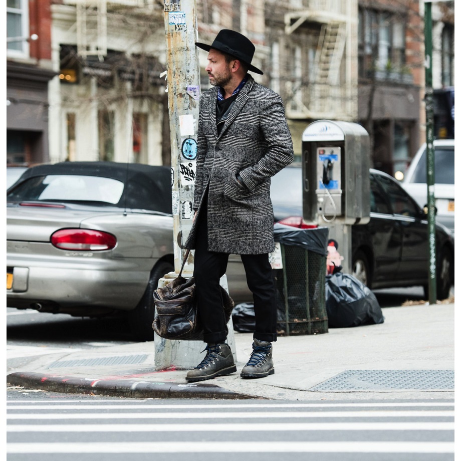 Danner Mountain Pass Gunmetal Shipyard Gunmetal