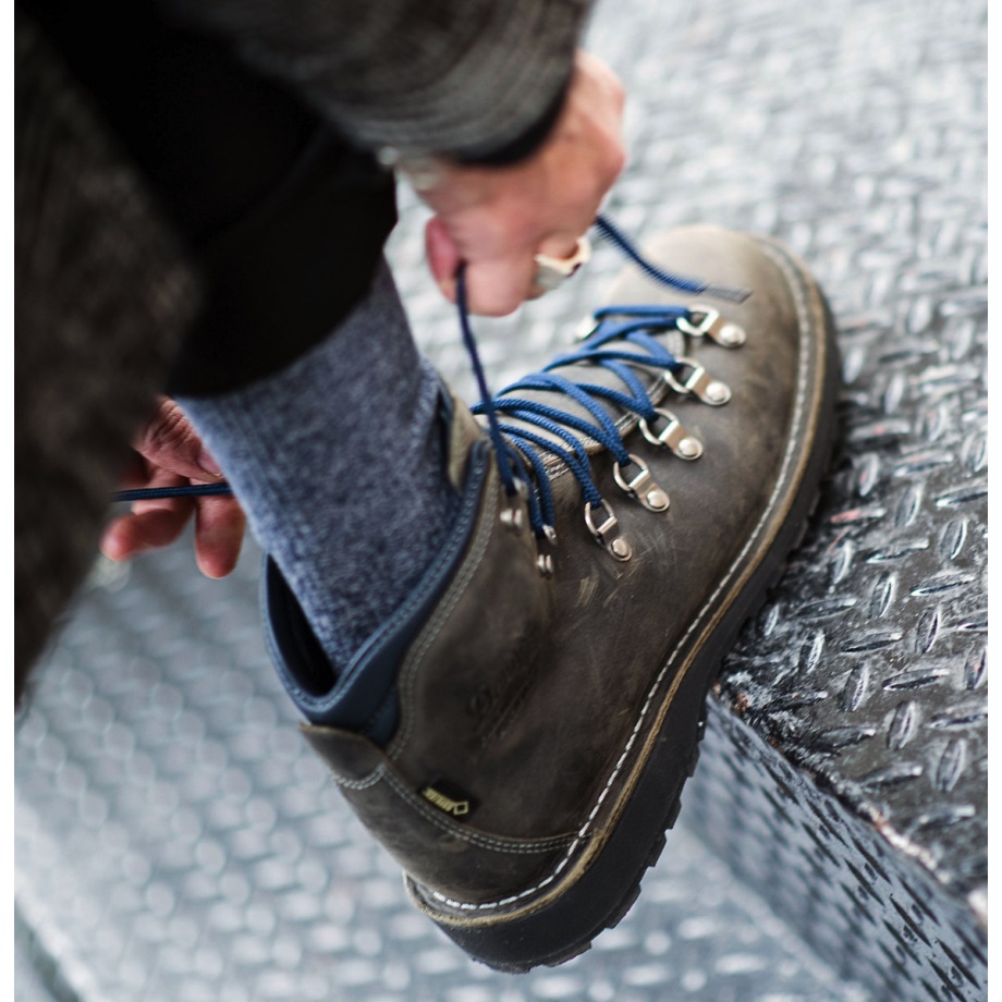 Danner Mountain Pass Gunmetal Shipyard Gunmetal
