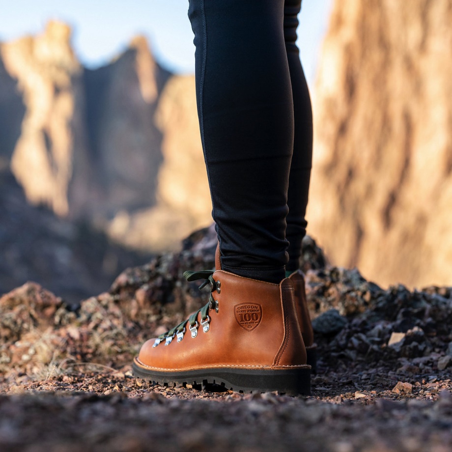 Danner Women's Mountain Light OR State Parks Centennial