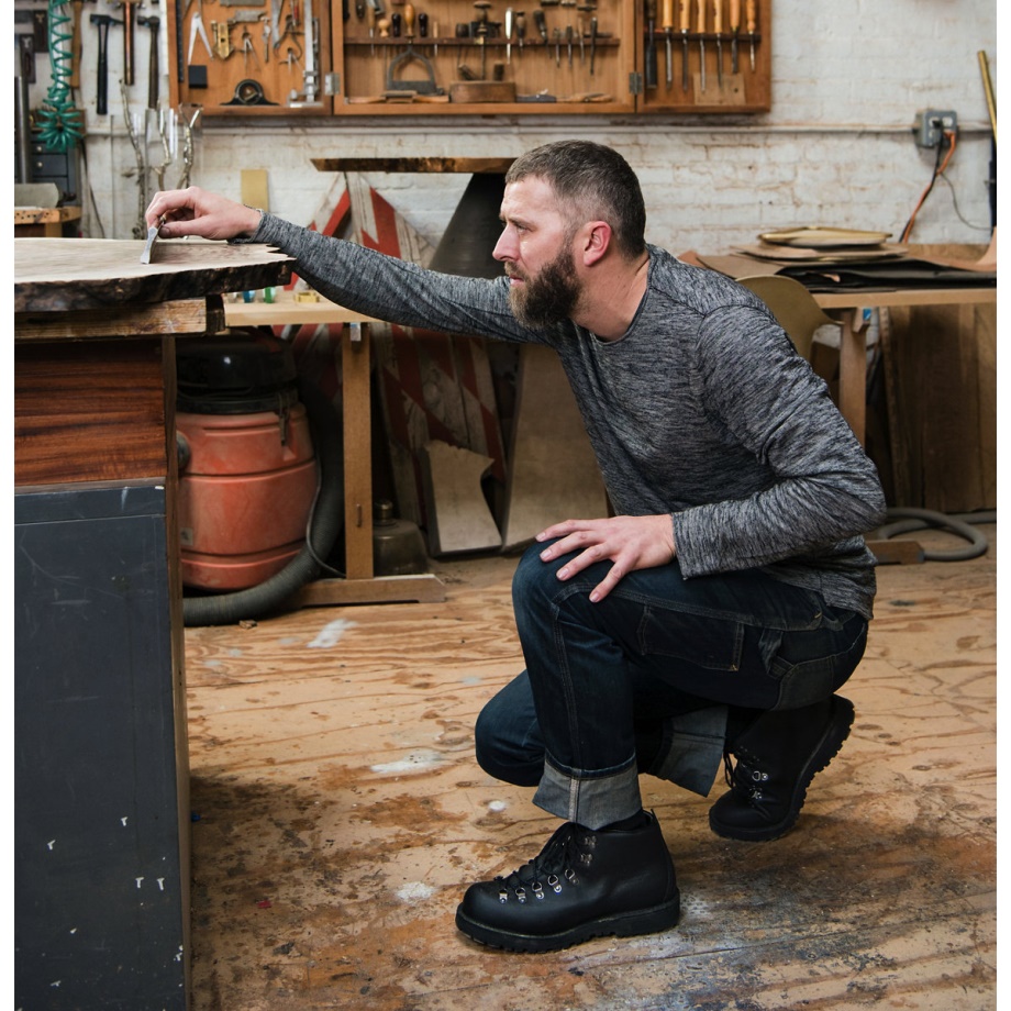 Mountain Light Black-GORE-TEX Danner