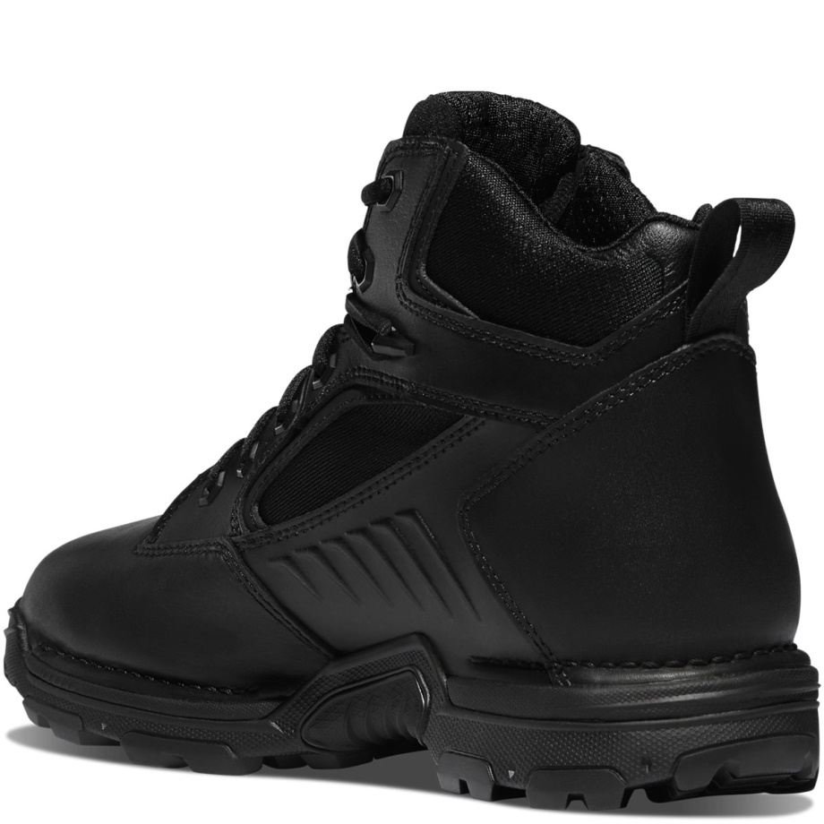 Striker Bolt 4.5 Black Danner